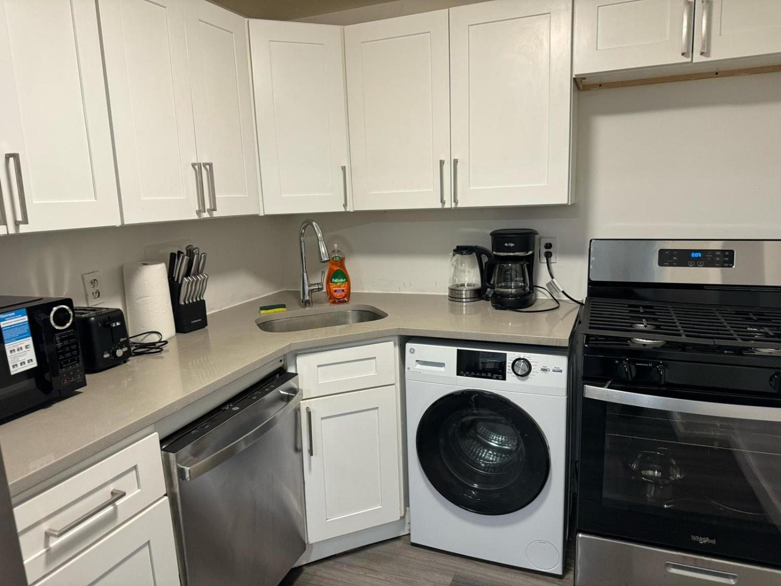 3Bd Cozy Unit Next To Central Park Нью-Йорк Екстер'єр фото
